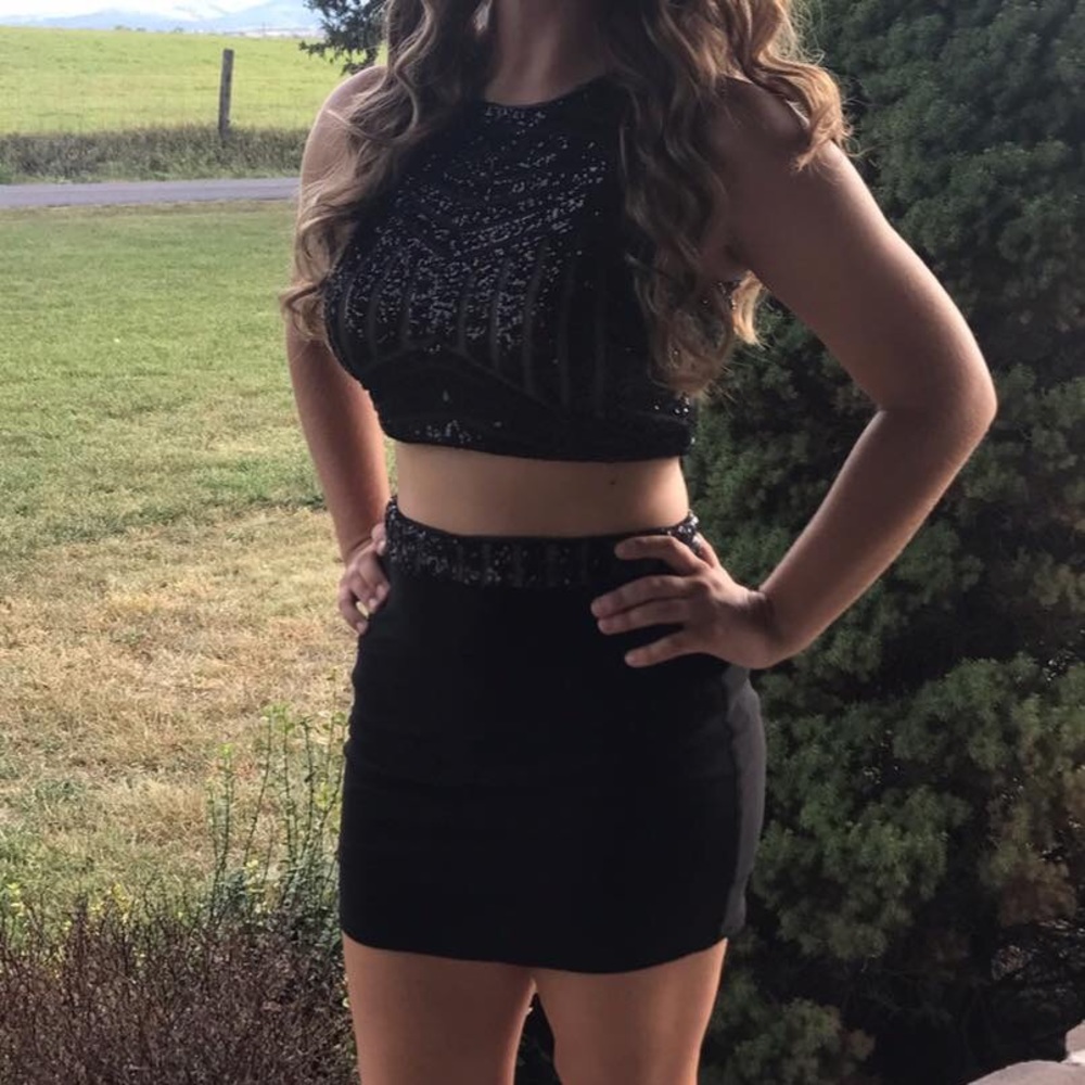 BLACK TWO PIECE HOMECOMING DRESS
